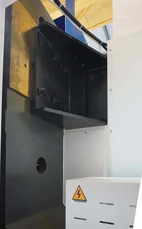 Вертикальный обрабатывающий центр DIRTEC M1160 (Fanuc)