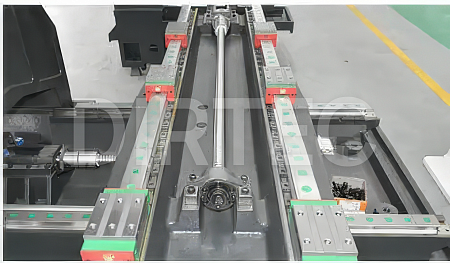 Вертикальный обрабатывающий центр DIRTEC М855 (Fanuc)