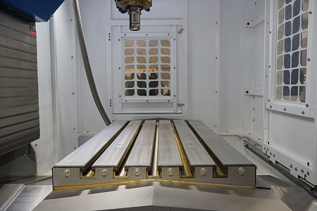 Вертикальный обрабатывающий центр DIRTEC M1160 (Fanuc)