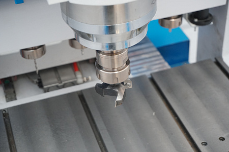 Фрезерный станок с ЧПУ DIRTEC 6060ATC-S (серво) 